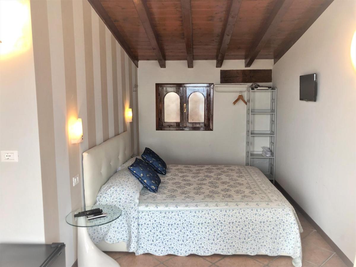 Villa Garuti Village Padenghe sul Garda Exterior foto