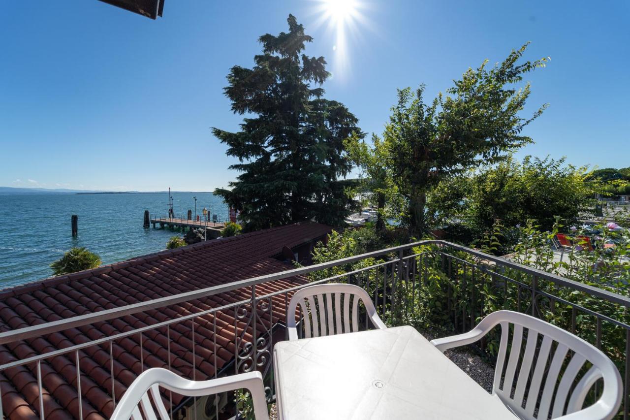 Villa Garuti Village Padenghe sul Garda Exterior foto