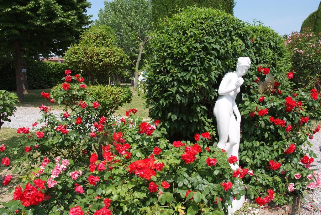 Villa Garuti Village Padenghe sul Garda Exterior foto