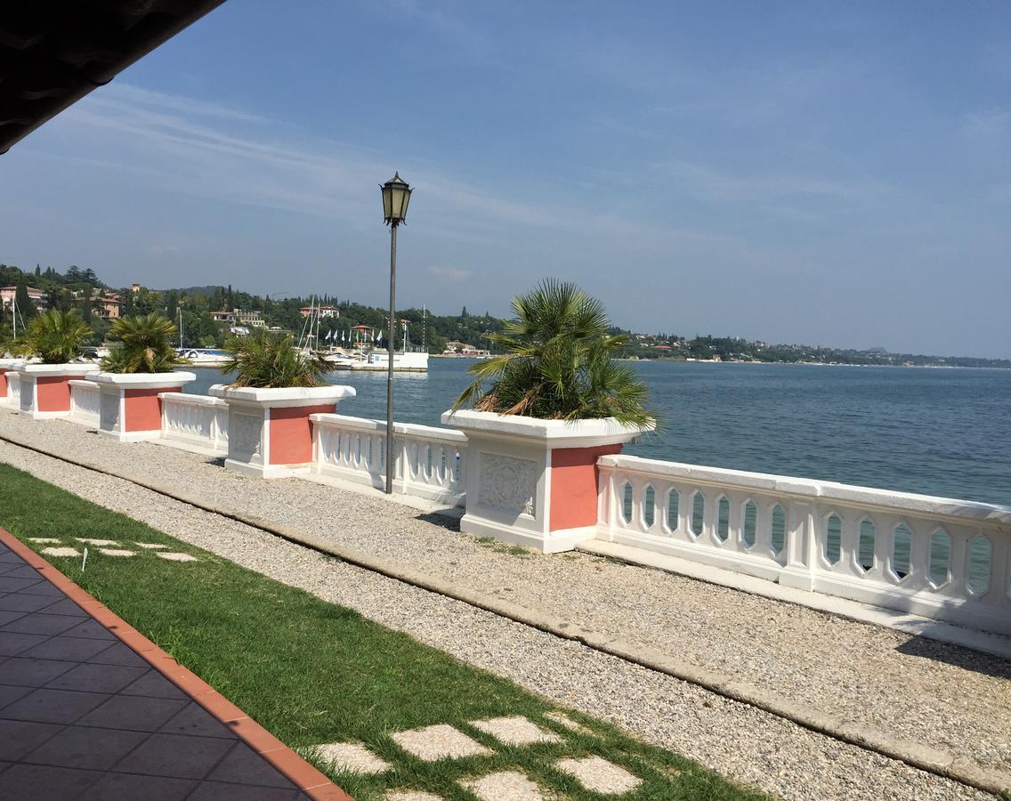 Villa Garuti Village Padenghe sul Garda Exterior foto