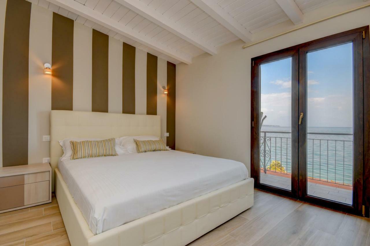 Villa Garuti Village Padenghe sul Garda Exterior foto