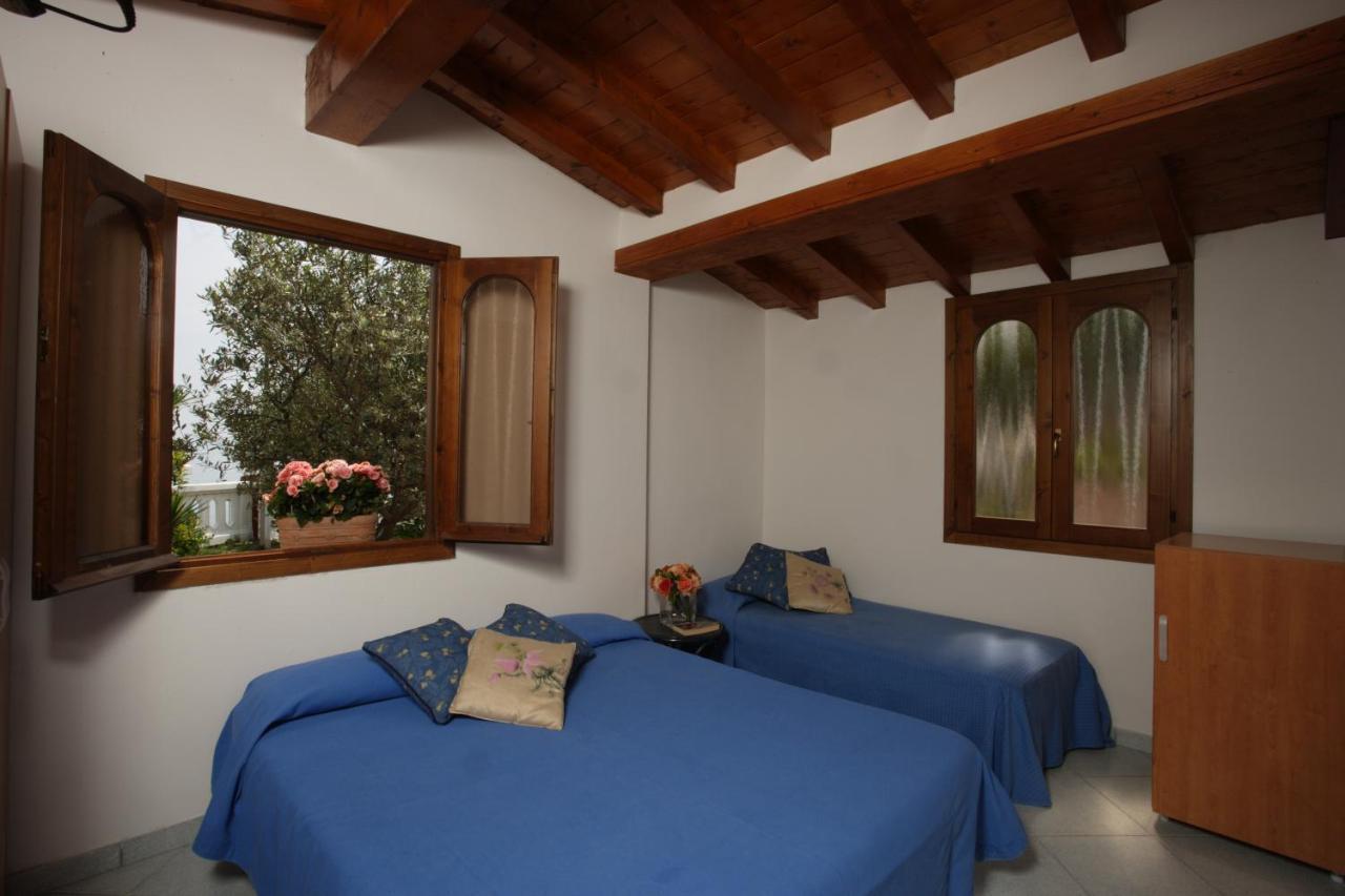 Villa Garuti Village Padenghe sul Garda Zimmer foto